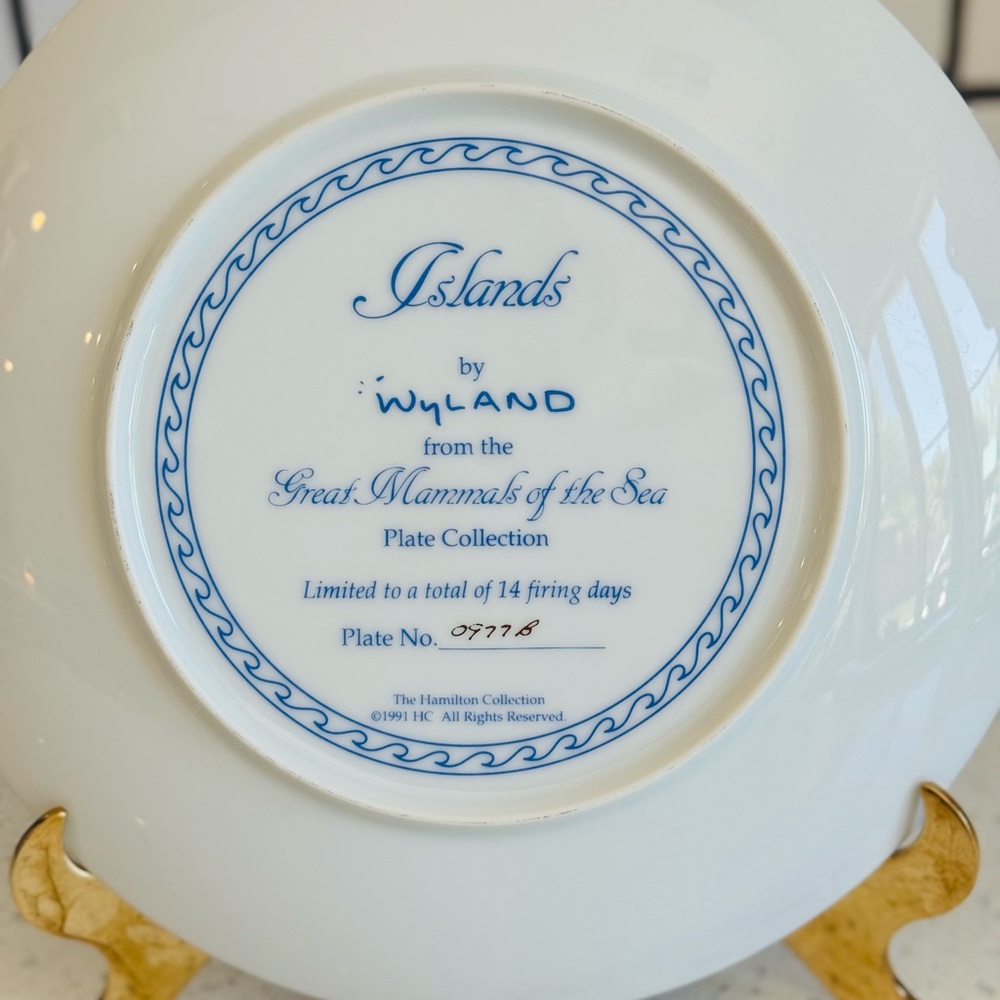 Set of 3 Wyland “Great Mammals of the Sea” Plates - Picture 6 of 9